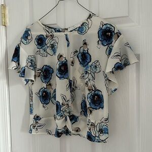 Bell sleeve top